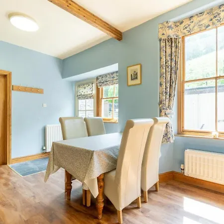 3 Bed In Oc-lr113 Semesterbostad Rydal