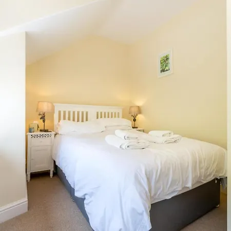 3 Bed In Oc-lr113 Semesterbostad
